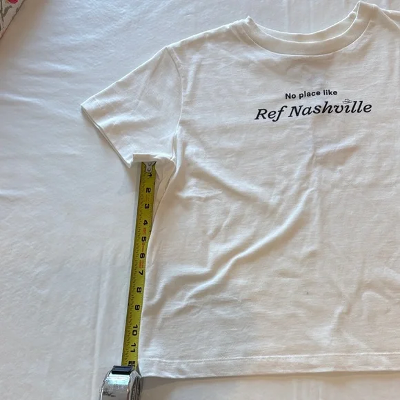 Reformation White Cropped Tee with Black 'Ref Nashville' Text - Picture 5 of 6